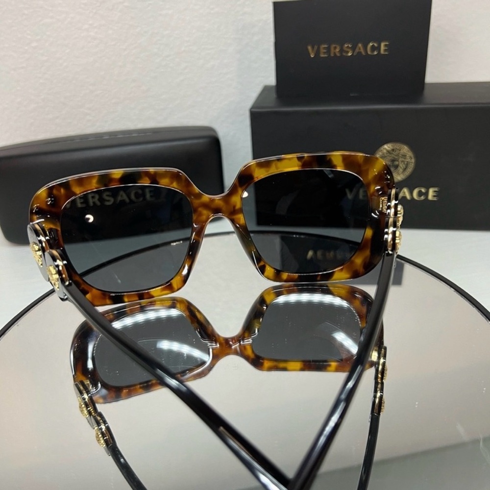 Versace Sunglasses. NEW VE4434 - Picture 10 of 14